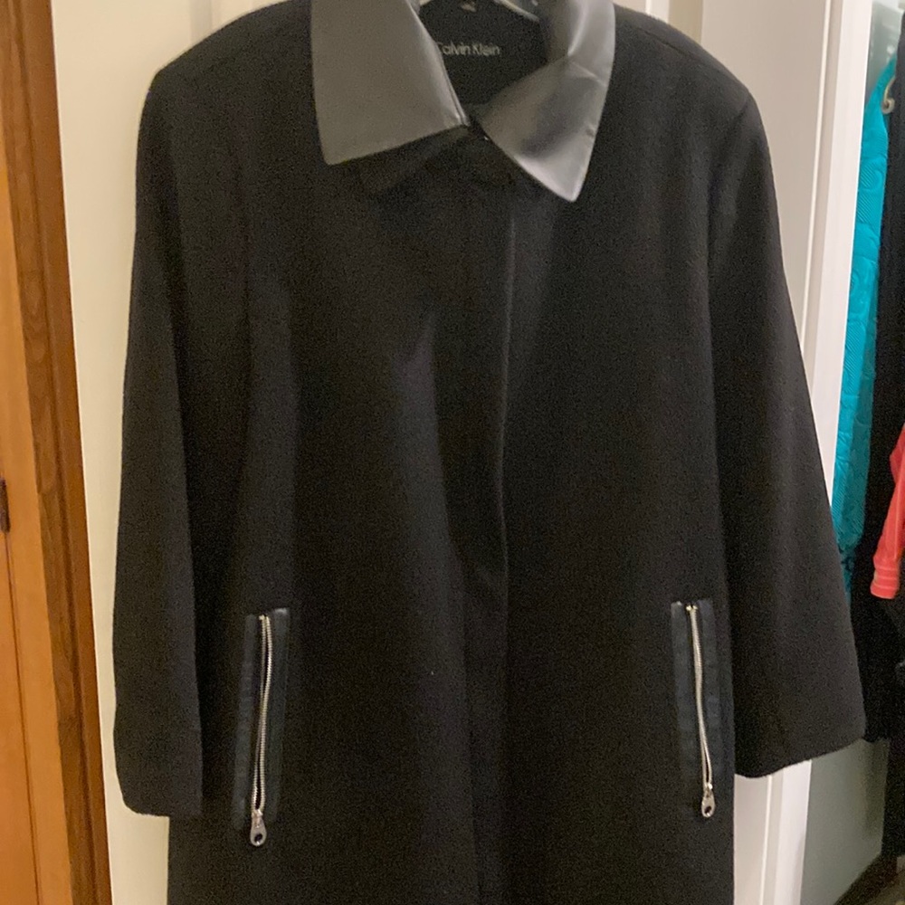 Black wool woman’s car coat Sz XL